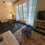 Apartamento T3 Centre Lary - Calme, Lumineux, Veranda, Local Velo Et Parking Saint-Lary-Soulan