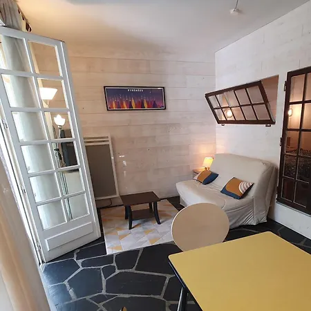 T3 Centre Lary - Calme, Lumineux, Veranda, Local Velo Et Parking *