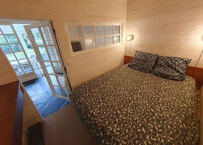 Apartment T3 Centre Lary - Calme, Lumineux, Veranda, Local Velo Et Parking Saint-Lary-Soulan