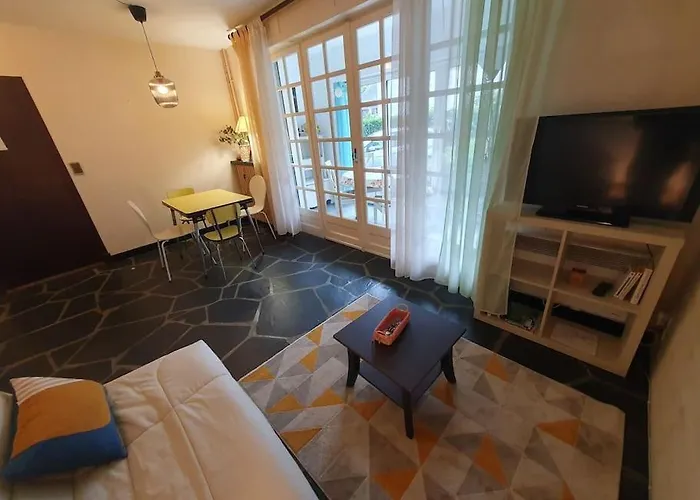 Apartment T3 Centre Lary - Calme, Lumineux, Veranda, Local Velo Et Parking Saint-Lary-Soulan